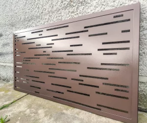 brána z ťahokovu
